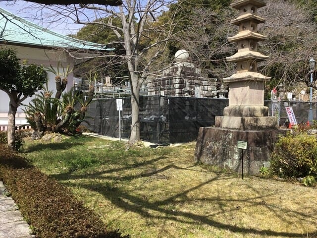 静岡市清水区にて、お寺の境内防災設備整備工事中